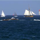 Segelboote vor der Côte d`Emeraude