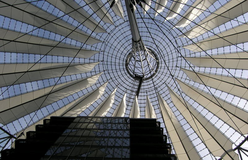 Segelhaus ? - Sonycenter Berlin