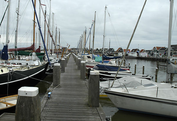 Segeljachthafen auf der Insel Marken