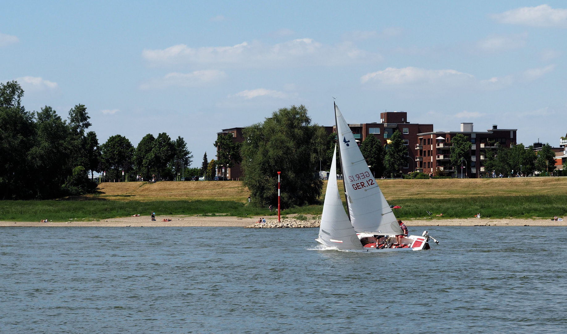 Segeln am Rhein....