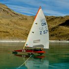 Segeln auf dem gefrorenen Lago Bianco