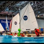 Segeln - erste Versuche in der Messehalle