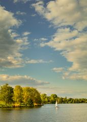 Segeln unter'm Abendhimmel