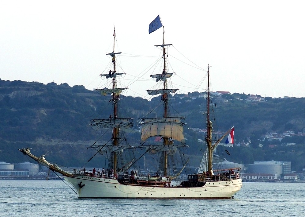 Segelschiff Europa in Lisboa ( Lissabon Portugal )