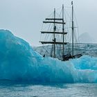 Segelschiff im Eis