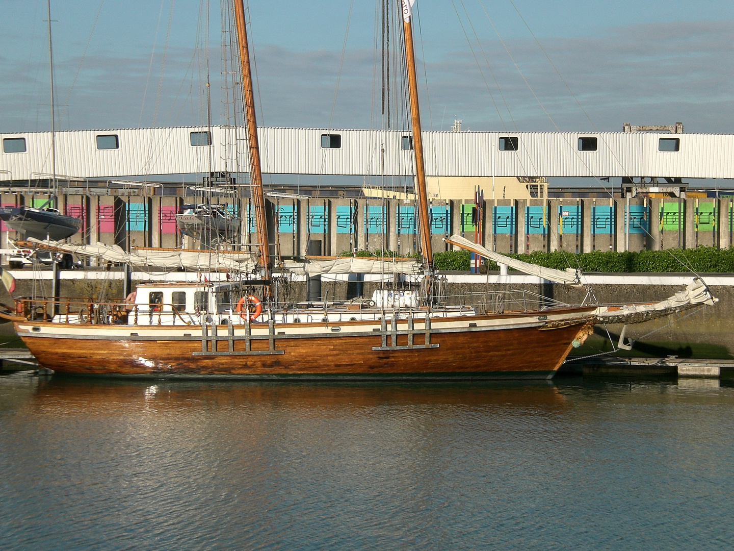 Segelschiff im Hafen von Oostende