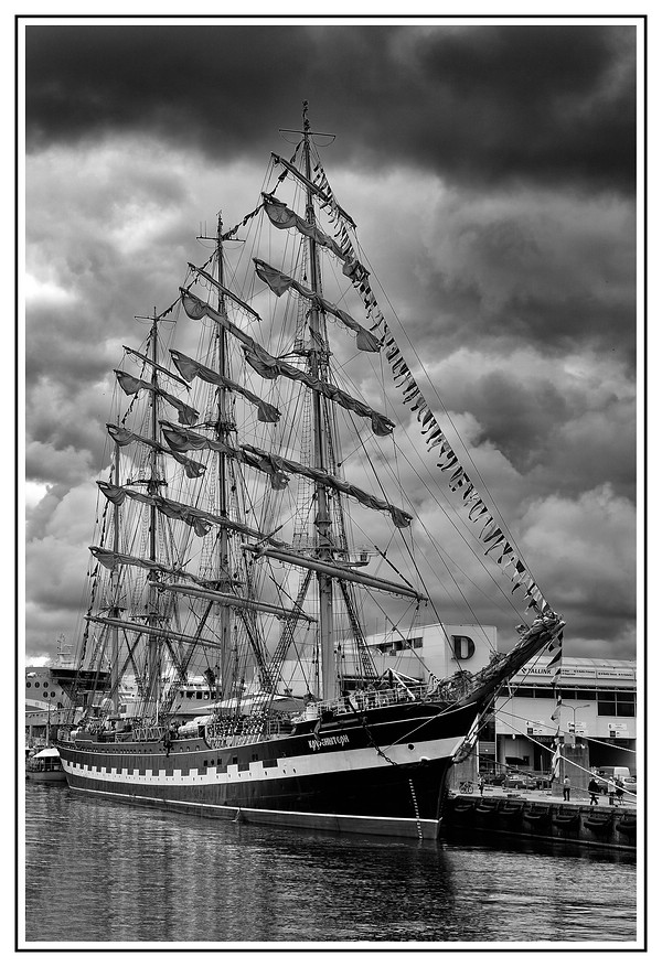 Segelschiff "Krusenstern" im Hafen von Tallinn