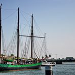 Segelschiff Pippi Lotta Hamburg vor der Schleibrücke in Kappeln