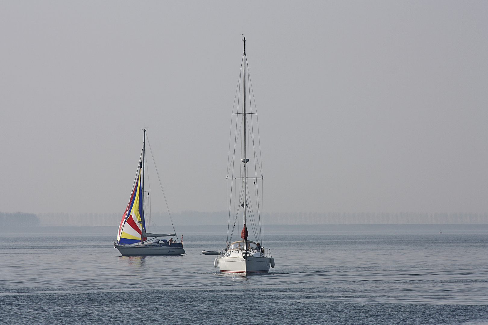 Segelschiffe bei Hellevoetslouis