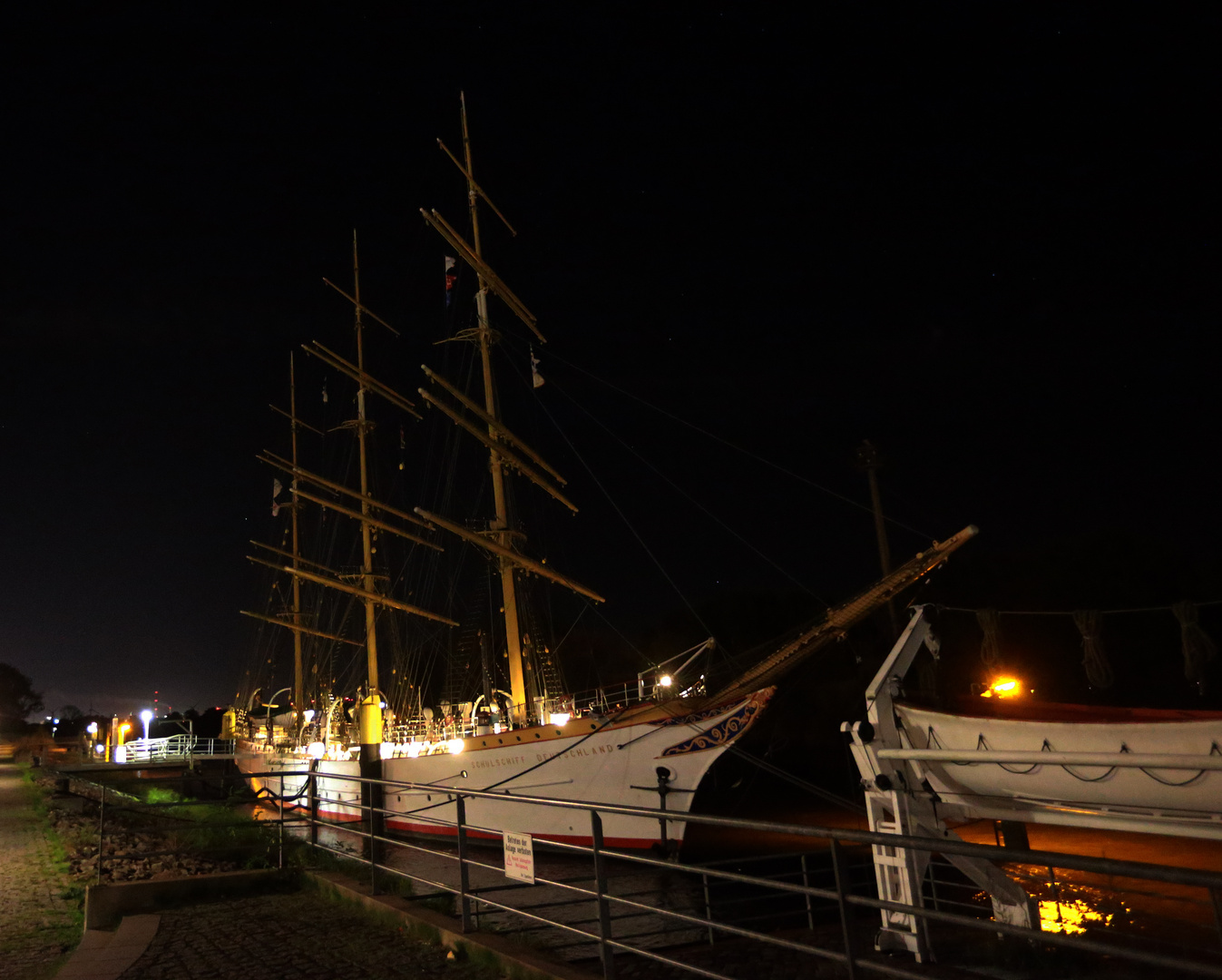 Segelschulschiff "Schulschiff Deutschland" Liegeplatz Bremen-Vegesack