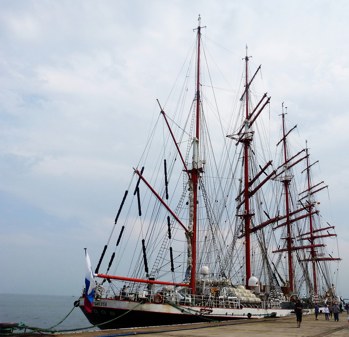 Segelschulschiff "Sedov"