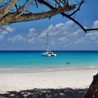 Segeltörn Seychellen: Ankern in der Anse Georgette, Insel Praslin. Den Strand für uns allein.