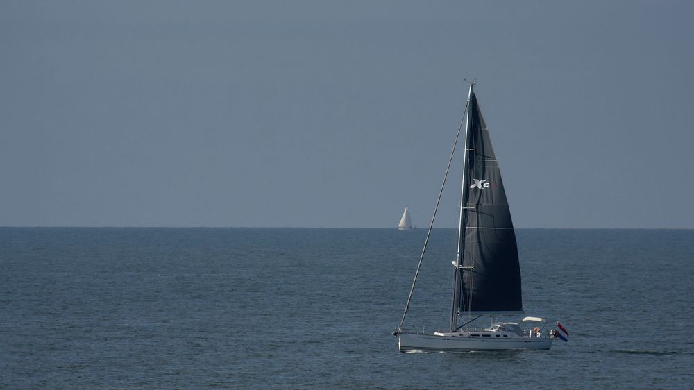 Segelyachten in der Scheldemündung vor Domburg, Provinz Zeeland (NL)