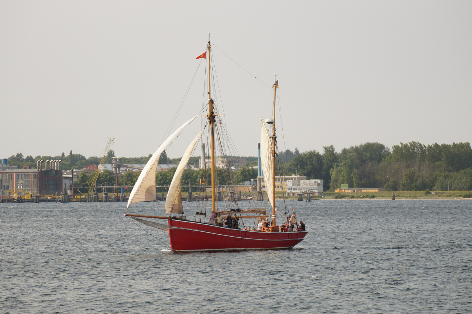 Segler auf Kieler Förde