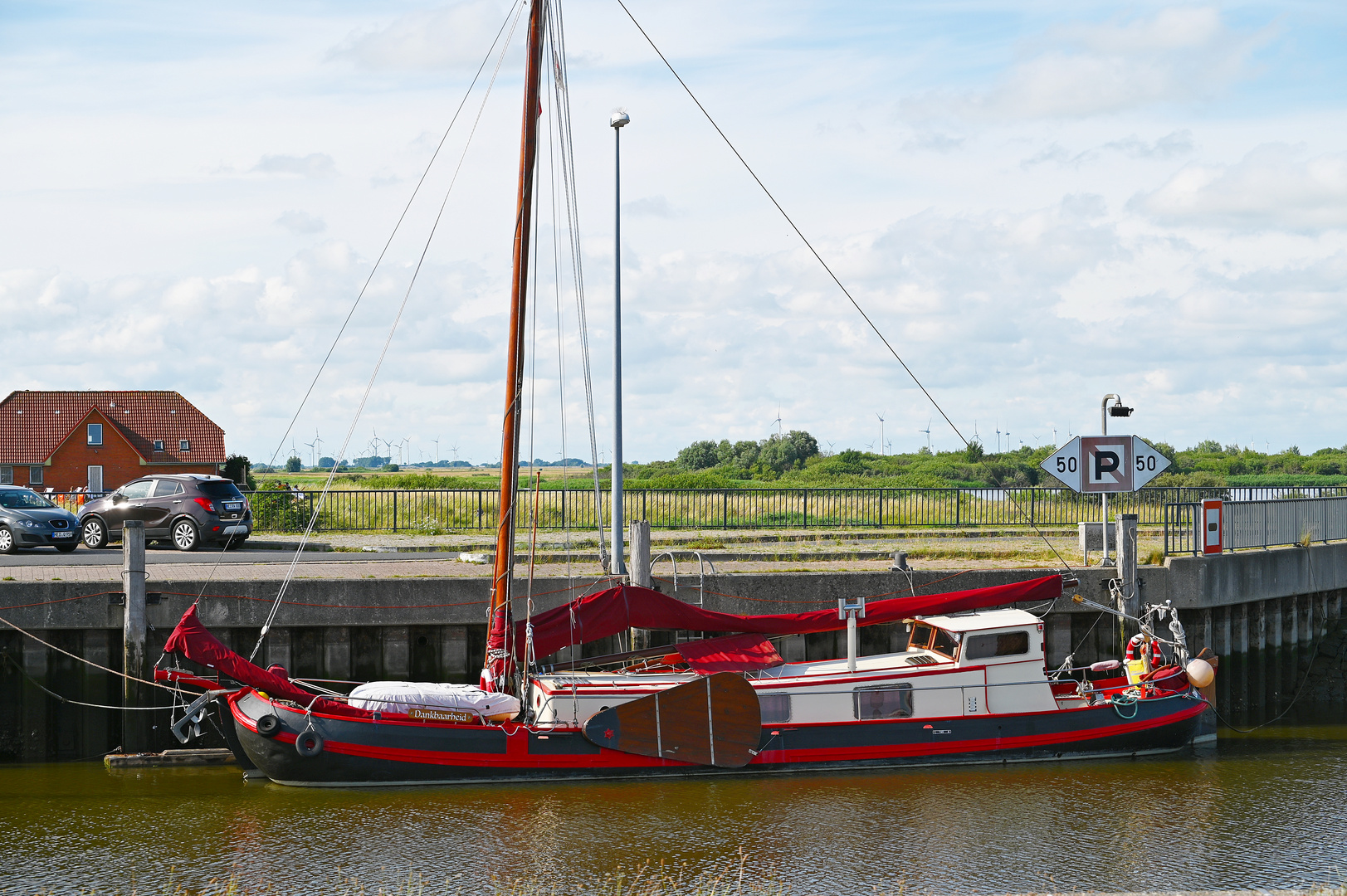 Segler im Meldorfer Hafen