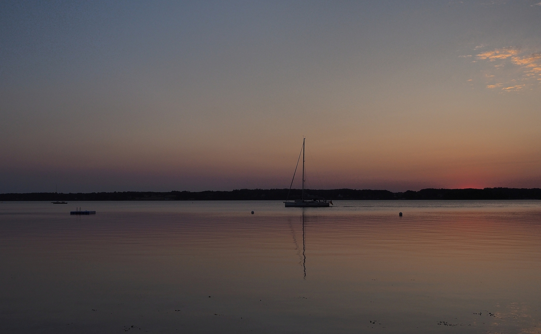 Segler in der blauen Stunde