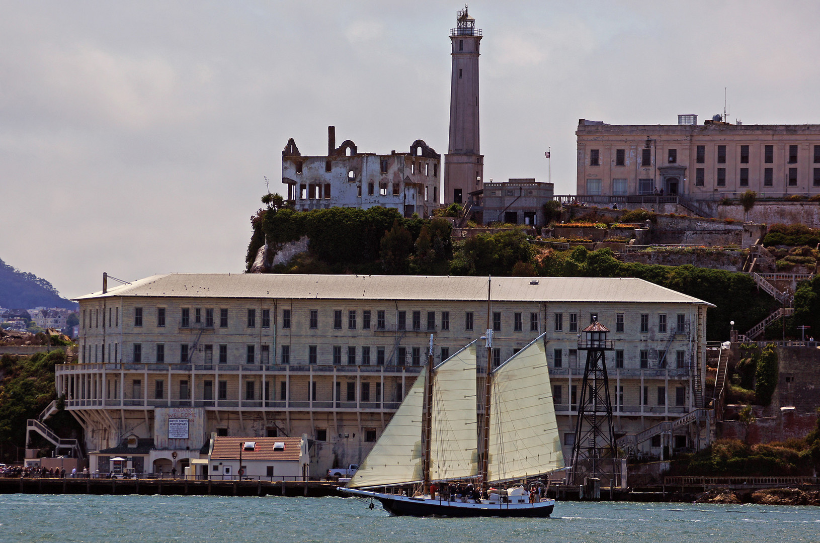 Segler vor Alcatraz