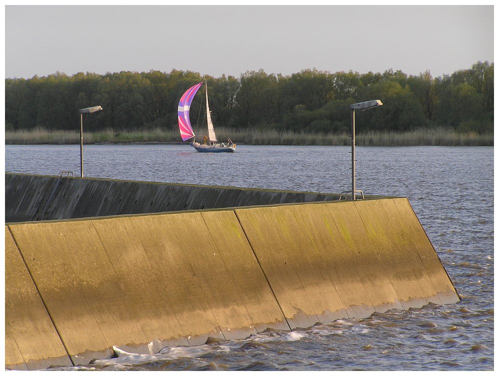 Segler vor Glückstadt