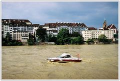 Sehr viel Wasser im Rhein