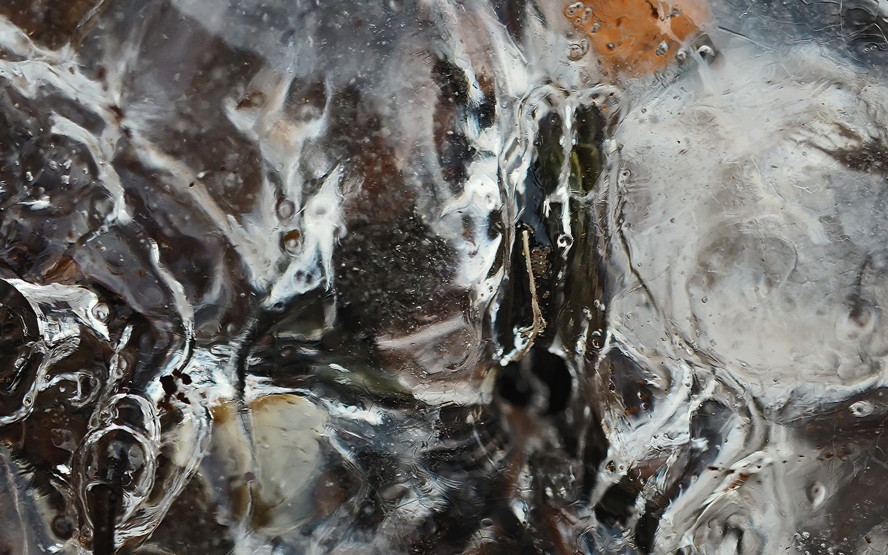 Seht ihr die zwei Liebenden im Herzen des Eiszapfens? Foto 1 - Un couple d'amoureux dans le glaçon! 