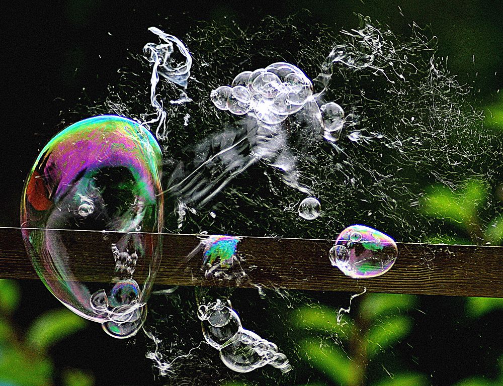 Seifenblasen Selber Machen Platzende Seifenblasen Foto Bild Reportage Dokumentation Wasser Seifenblasen Bilder Auf Fotocommunity