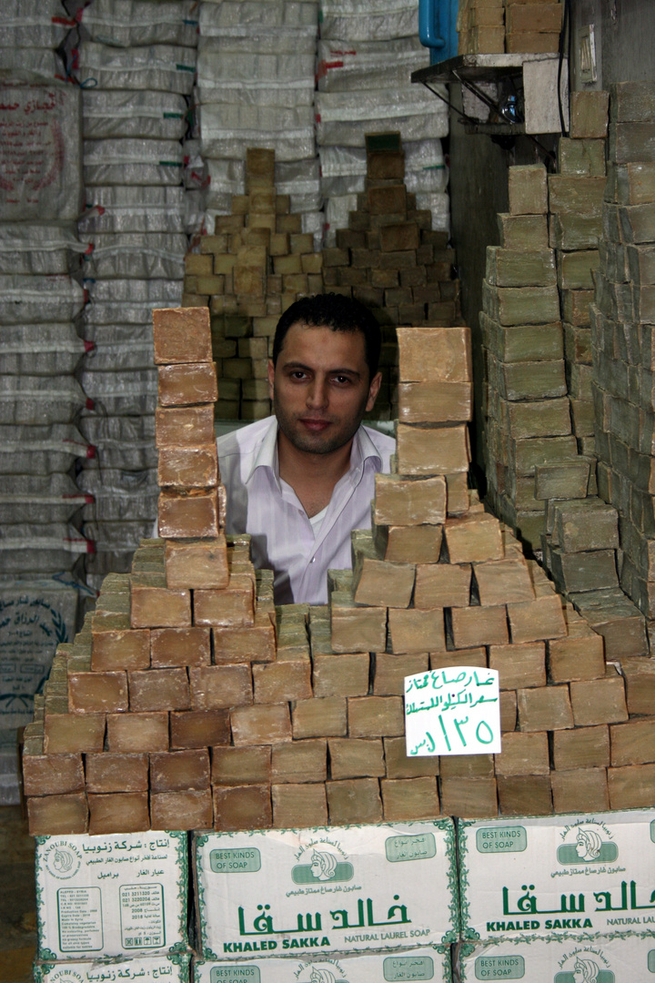 Seifenverkäufer in Aleppo, Syrien