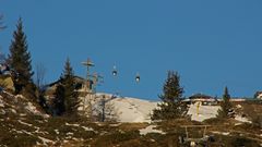 Seilbahnen warten schon