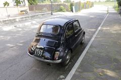 sein ganzer stolz parkt sicher in der seitenstrasse