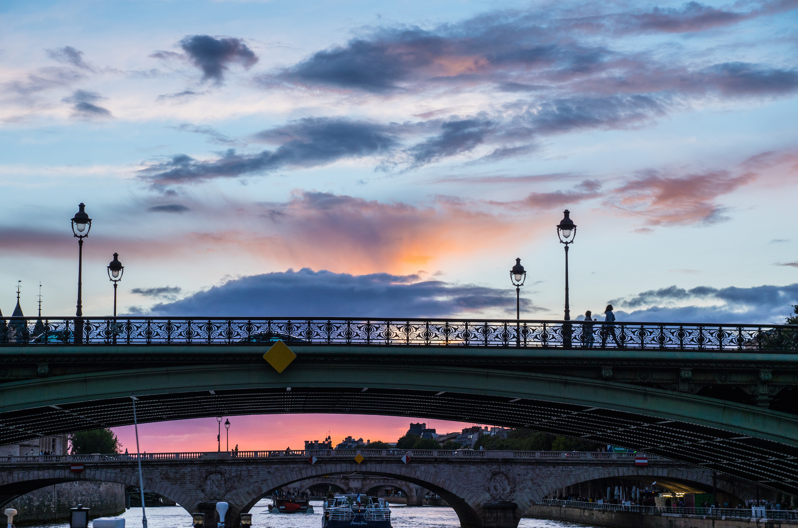 Seine-Brücke am Abend, Paris