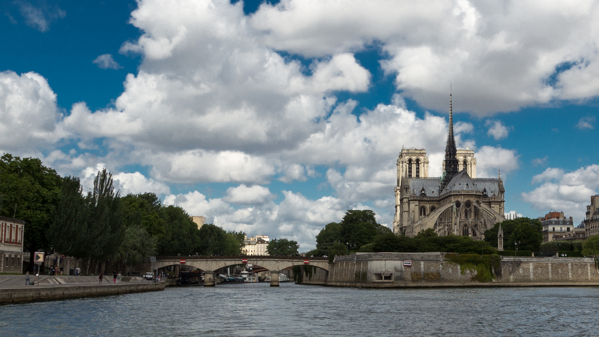 Seine-Tour (Blick auf Notre Dame)