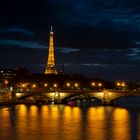 Seineufer at night