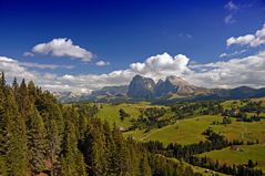 Seiser Alm mit Blick auf Langkofelgruppe 