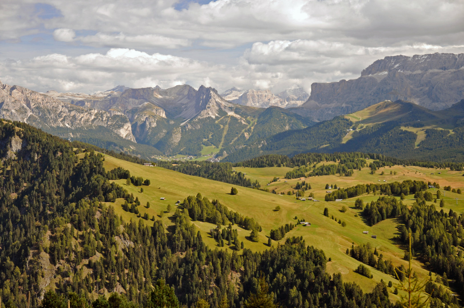 Seiser Alm mit Langkofelgruppe 