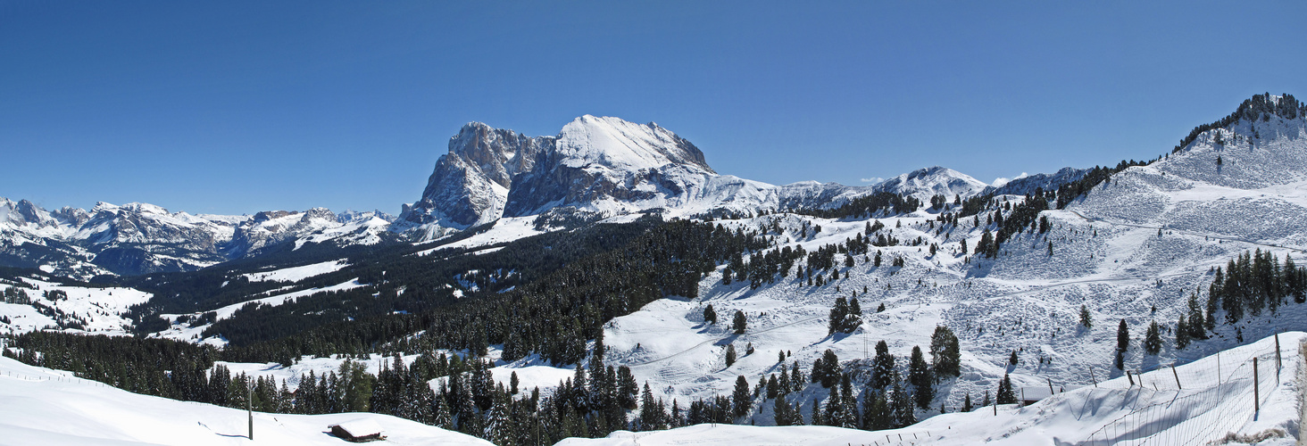 Seiseralm nach herbstlichem Schneefall Panorama