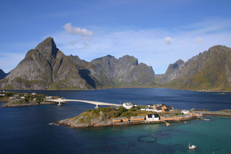 Seit es den "Lofoten-Highway" gibt.......