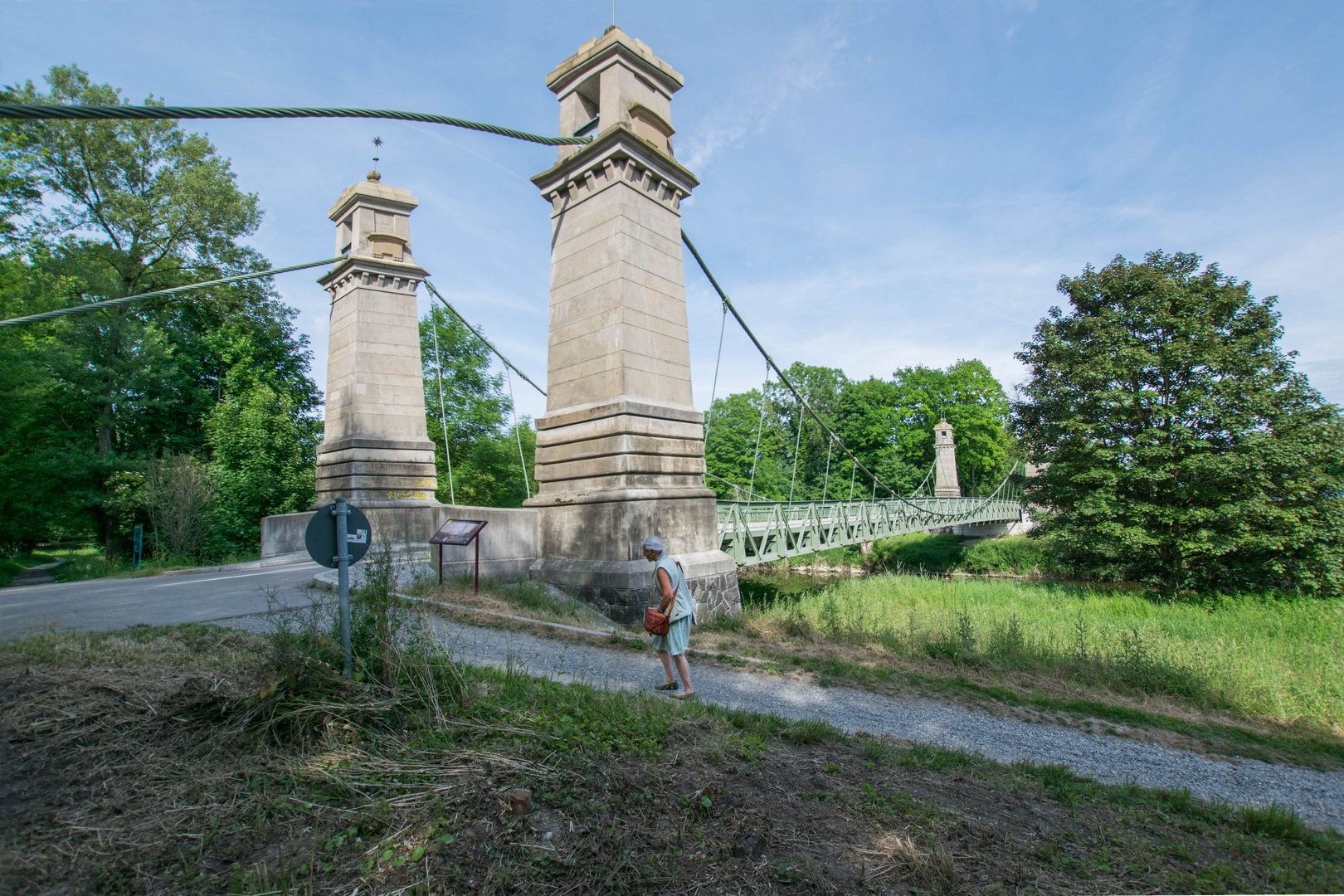 Seitenansicht Kabelbrücke Langenargen 