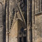 Seitenblick auf das Westportal Dom St. Mauritius und St. Katharina Magdeburg