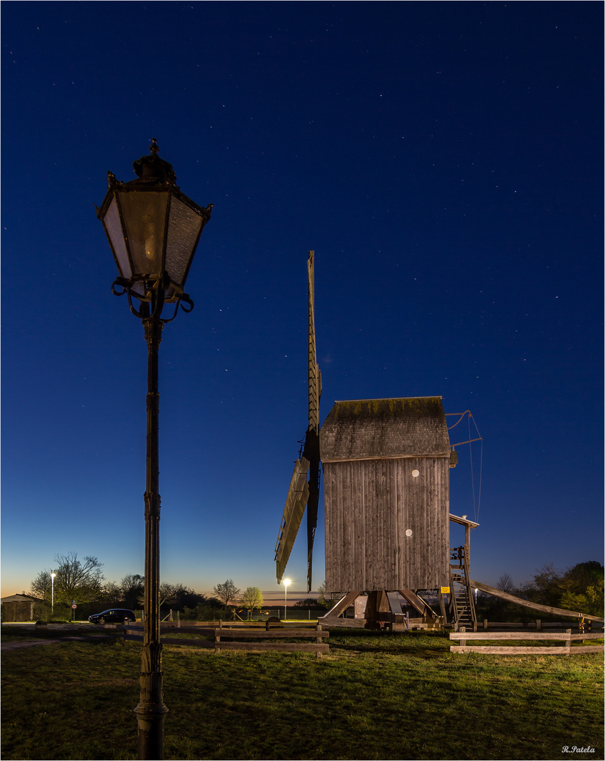 Seitenblick auf die Mühle