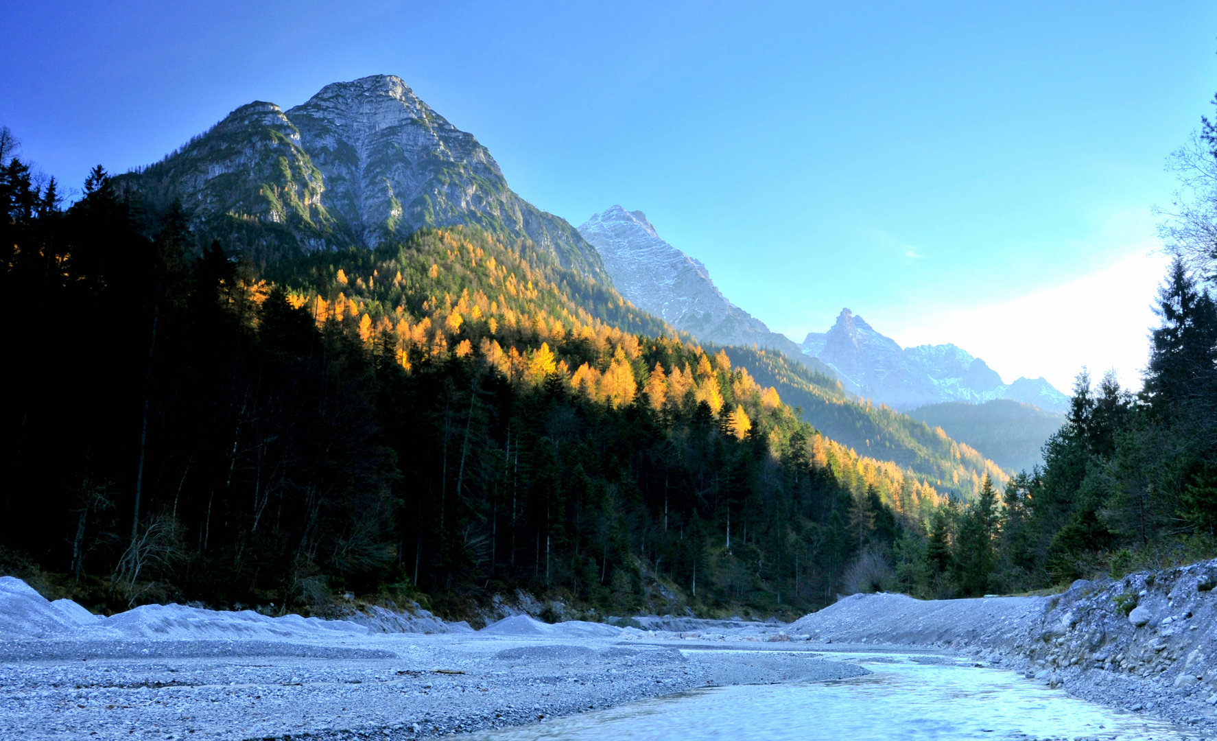 Seitenlicht in Vorderkaser