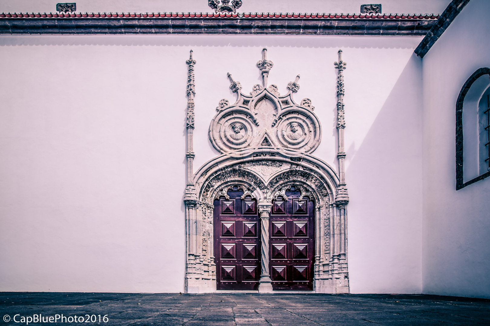 Seitenportal der Igreja Matriz in Ponta Delgada