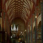 Seitenschiff mit Orgel im Dom zu Bremen