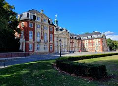 Seitliche Sicht Fürstbischöfliches Schloss Münster