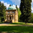 Seitlicher Blick auf das Mausoleum der Familie Wagenführ