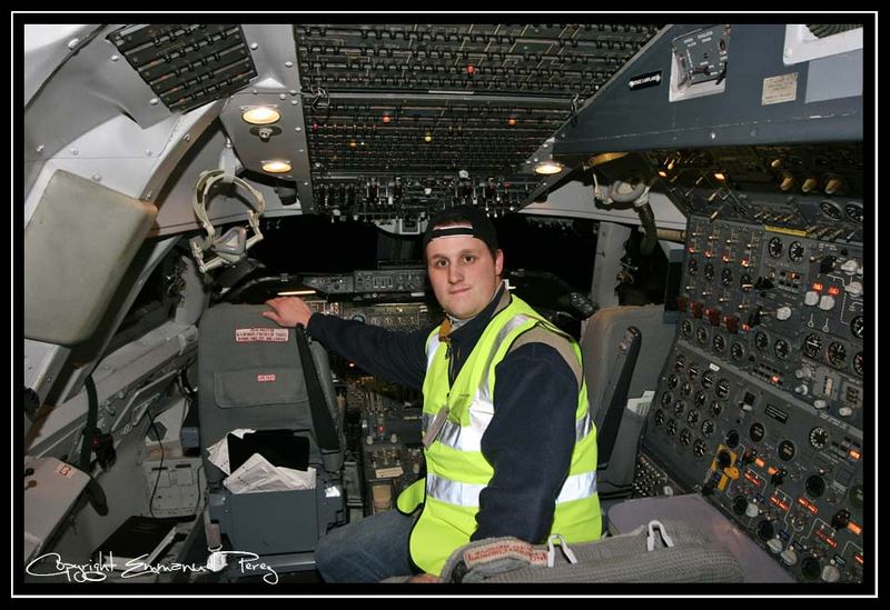 Selbsportrait in einem Cockpit von einem 747 :)