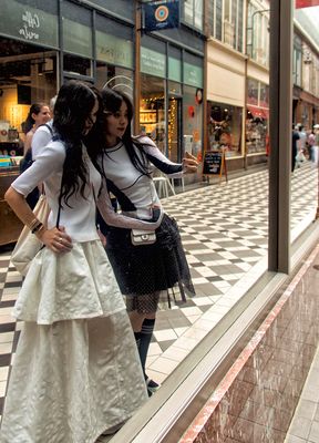 Selfie dans les passages parisiens