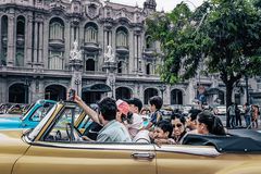 Selfie im Oldtimer, Havanna