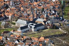 Seligenstadt, Einhardbasilika und Klostergarten