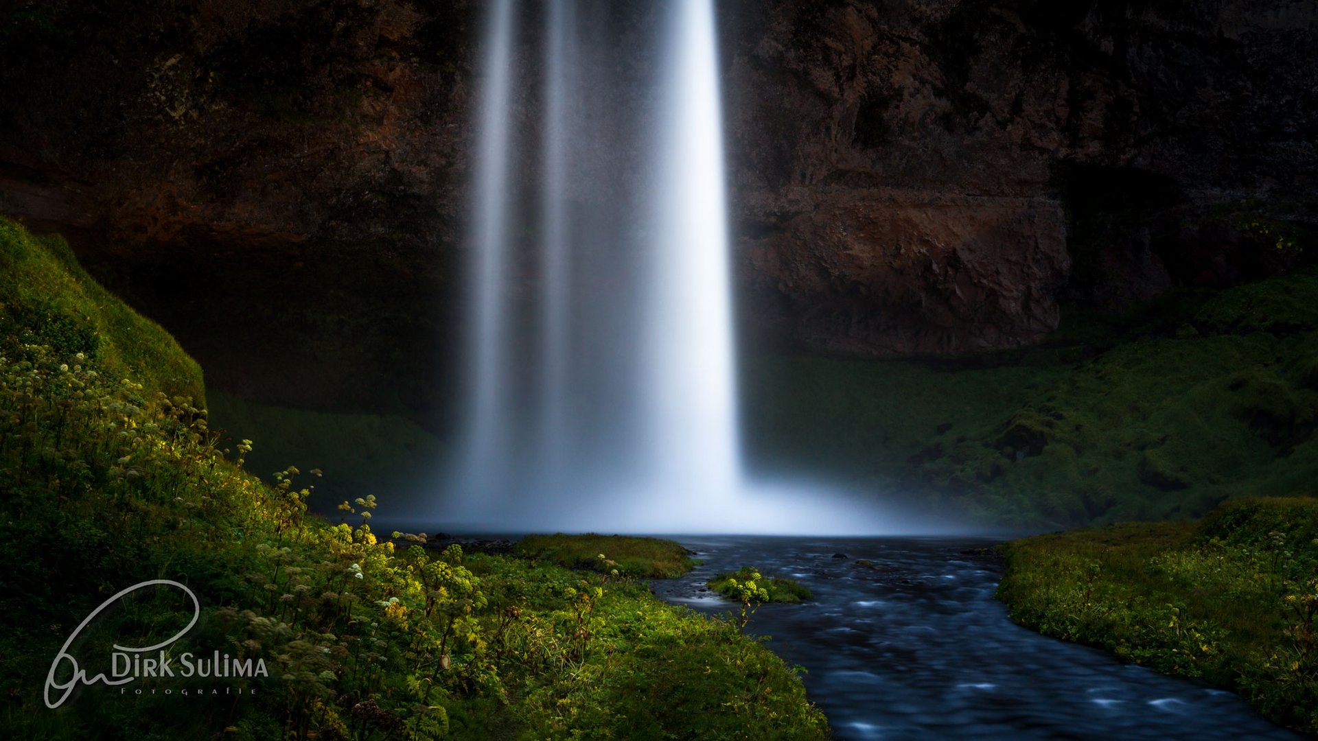 Seljalandfoss -The Flow