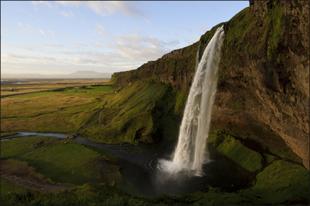 //Seljalandsfoss