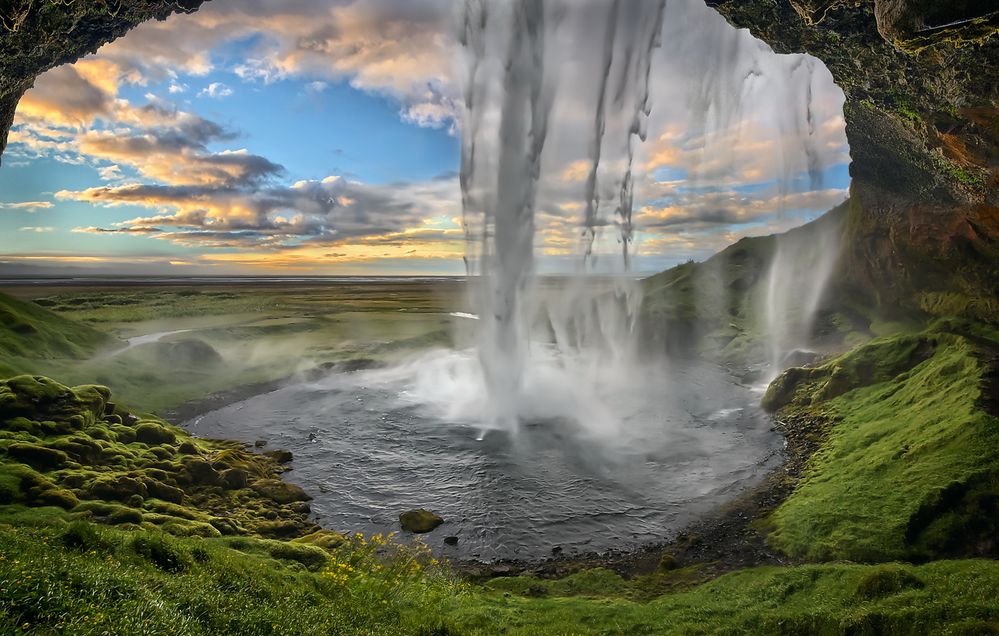 Seljalandsfoss by Christian Schweiger 